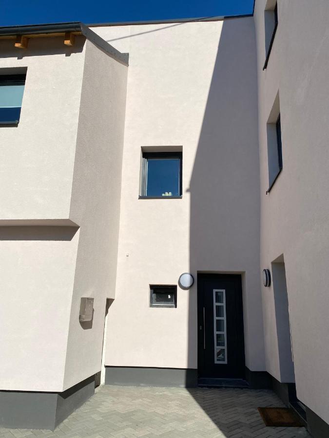 Sonnenlay Lounge - Studio & Ferienhaus Brauneberg Exterior photo